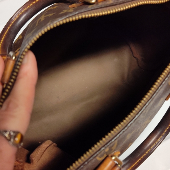 AUTHENTIC VINTAGE Louis Vuitton Monogram Satchel - Picture 9 of 10